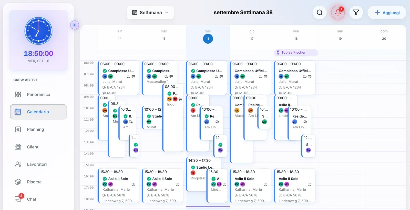 Crew Active pianificazione: calendario settimanale con interventi, sedi e dipendenti assegnati (dati di esempio)